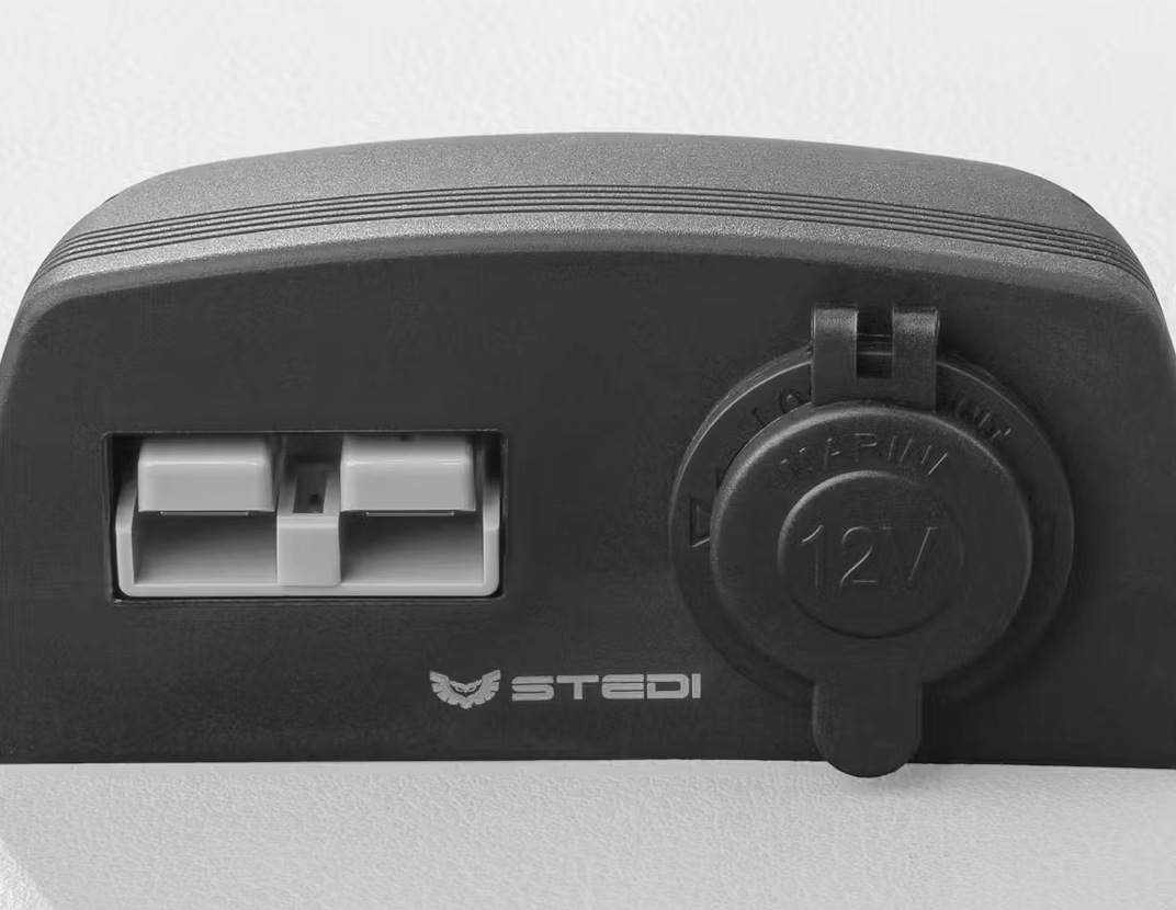 STEDI ANDERSON PLUG & CIGARETTE SOCKET SURFACE MOUNT AND-CIG-SURF