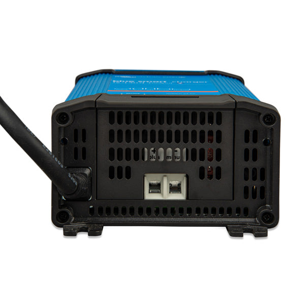 VICTRONBLUE SMART IP22 CHARGER 24V 16AMP BPC241647012