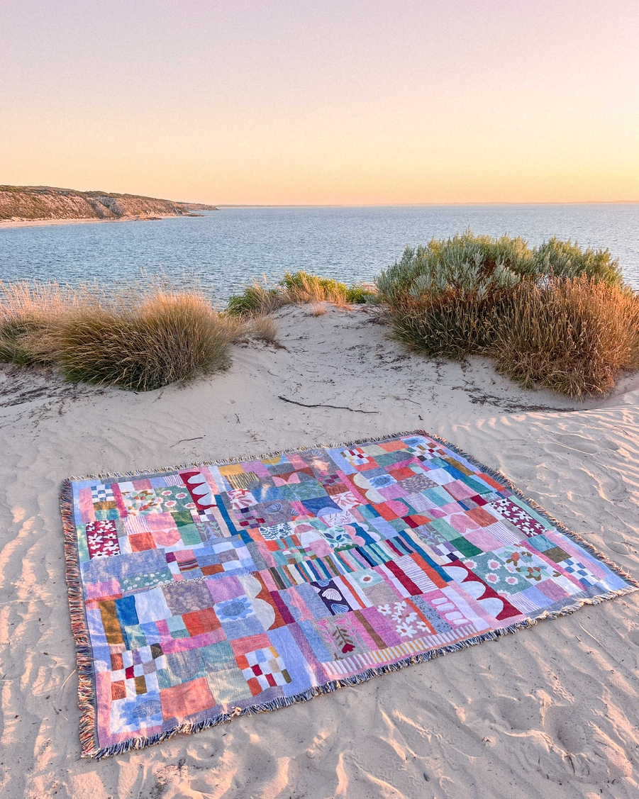 THE JADE FISHER RUG RUG201FISLG