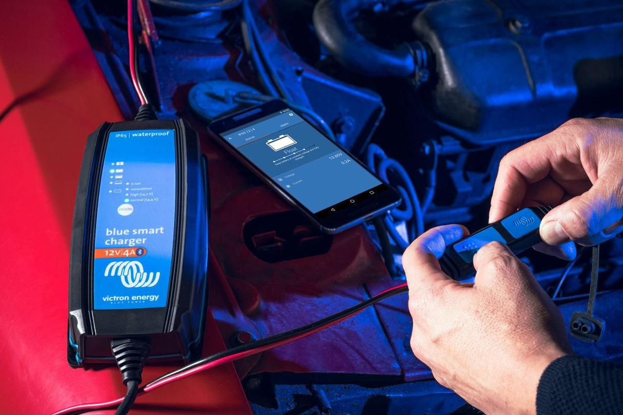 VICTRON BLUESMART 12V 10AMP IP65 BATTERY CHARGER